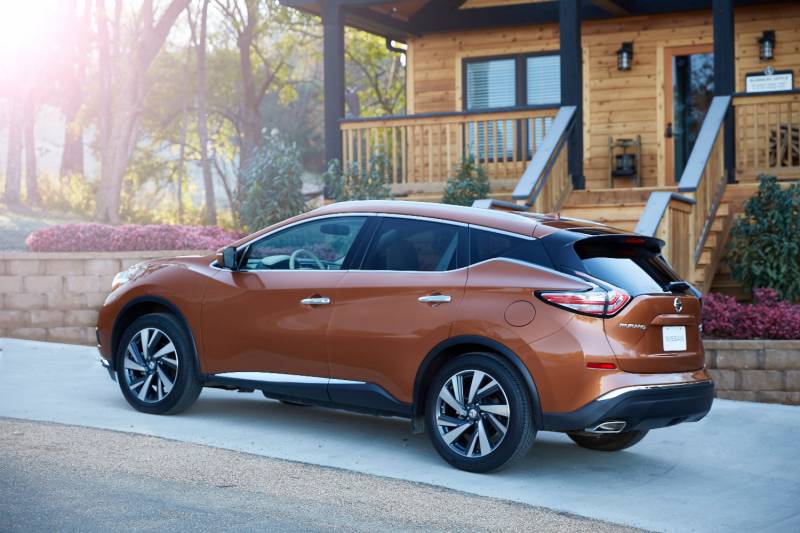 Comparison Nissan Murano SUV 2015 vs GMC Yukon XL SLT 2018 SUV